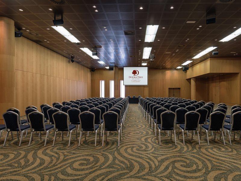 Doubletree By Hilton La Torre Golf Resort Roldán Kültér fotó The ballroom