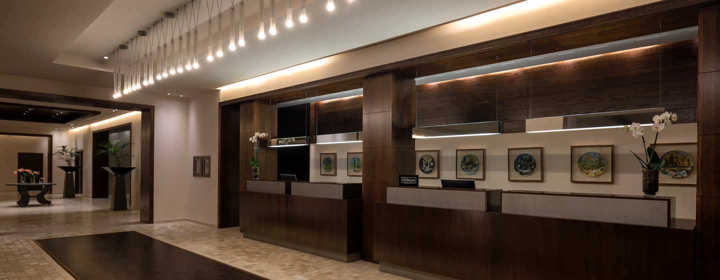 Doubletree By Hilton La Torre Golf Resort Roldán Kültér fotó The lobby of the hotel
