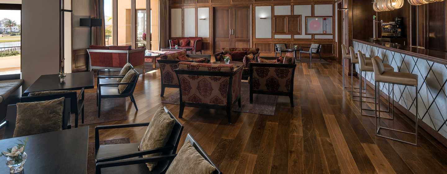 Doubletree By Hilton La Torre Golf Resort Roldán Kültér fotó Wood flooring