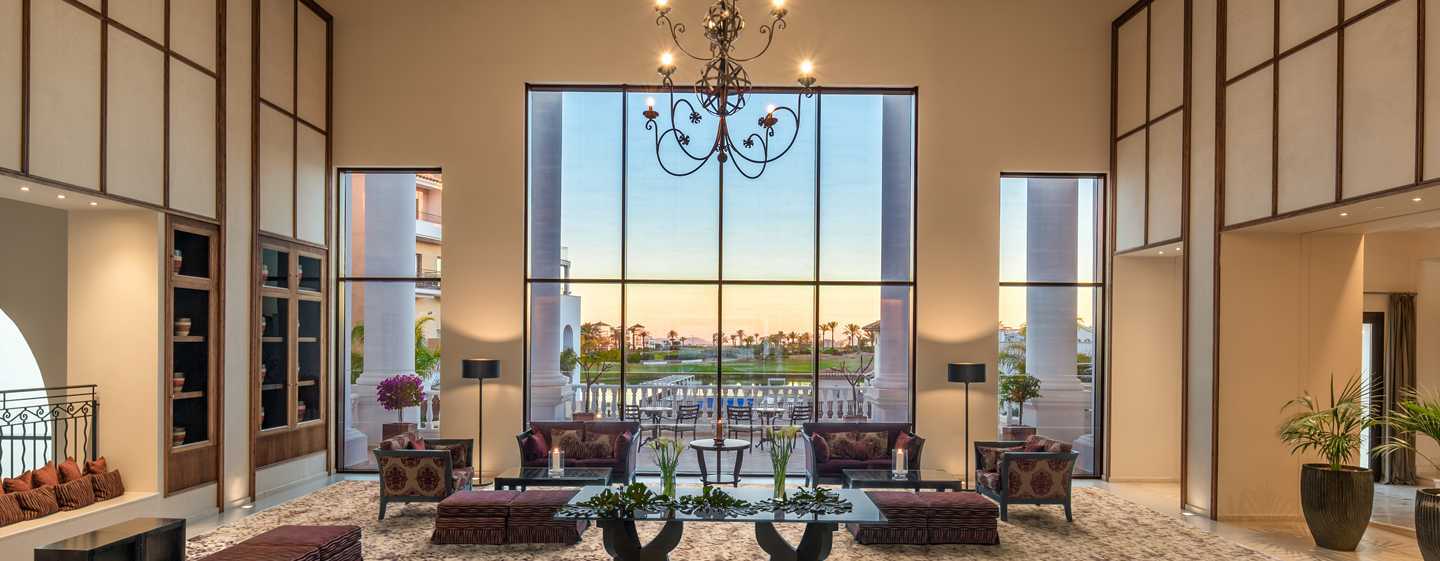Doubletree By Hilton La Torre Golf Resort Roldán Kültér fotó Lobby